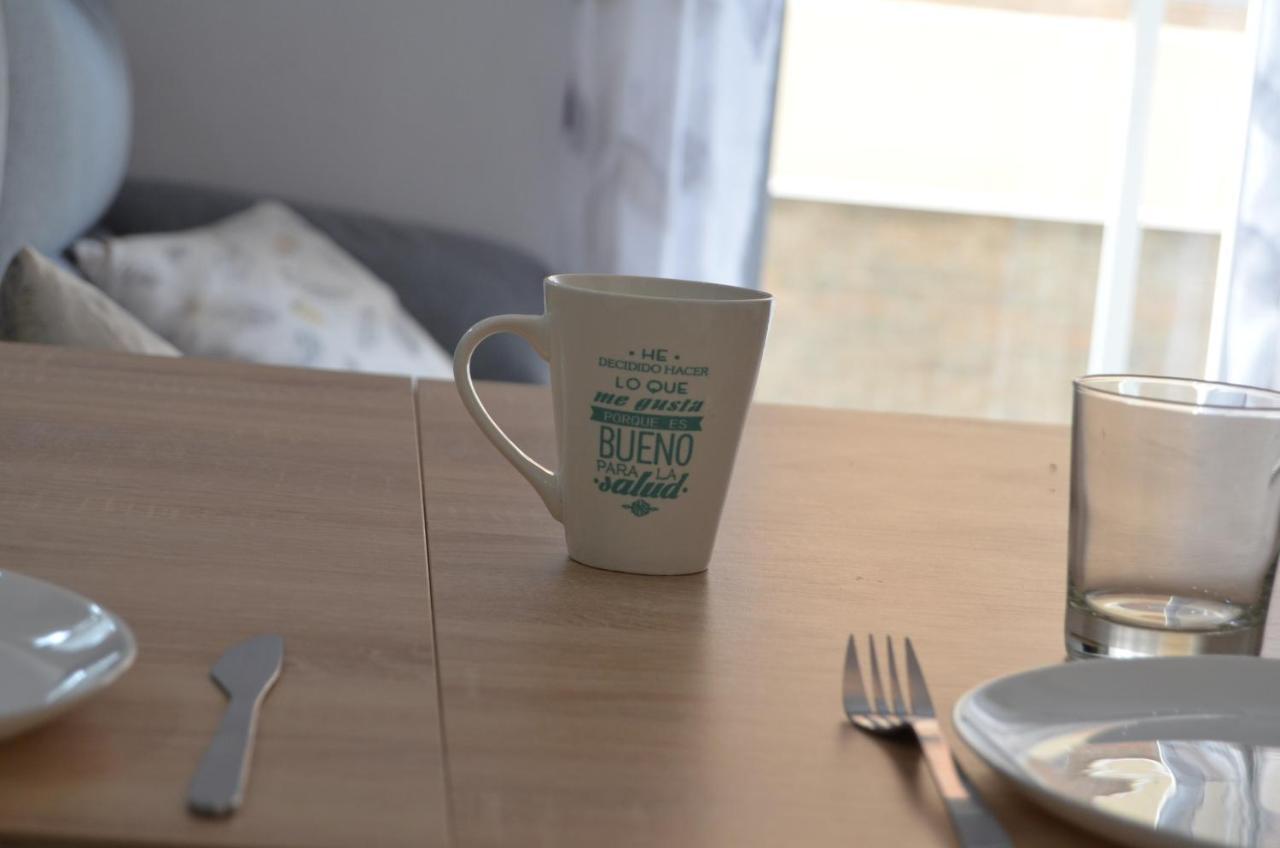 Three-Bedroom Apartment,949520998:JPEG