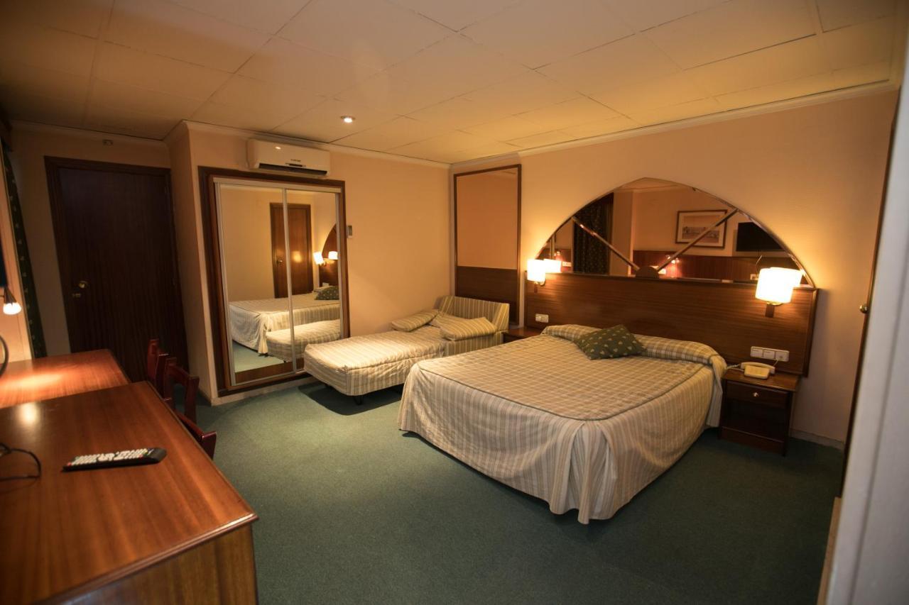 Classic Quadruple Room,966842077:JPEG