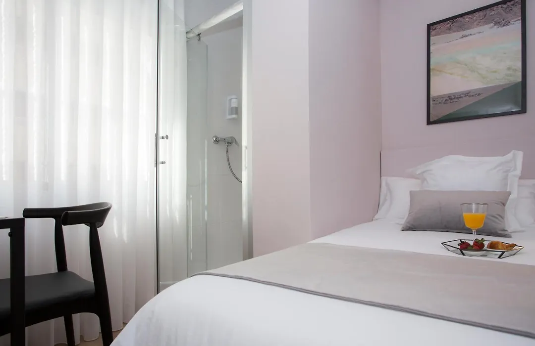 Palacios Rooms-1