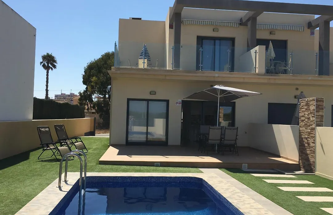 Duplex Con Piscina Individual Y Vistas Al Mar En Torrevieja-1