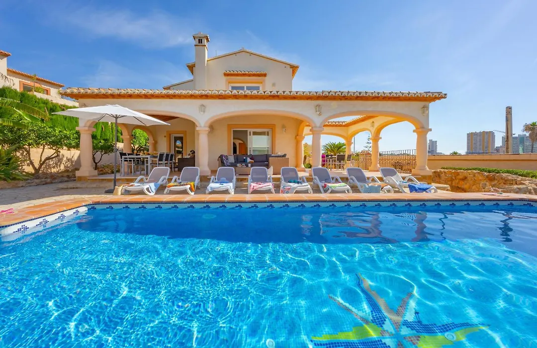 Villa Almendros - Plusholidays-1