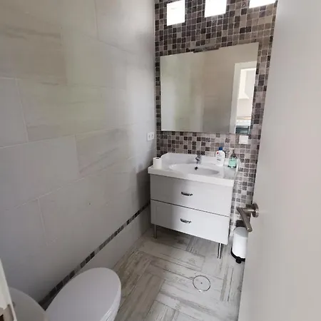 Apartamento Loft Con Terreno Privado Y Parking Compartido - A 800M De Playa Poniente-2