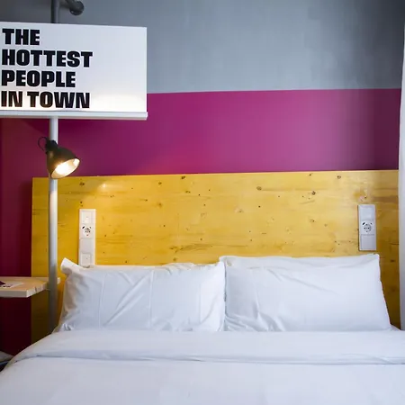 Room Valencia-3
