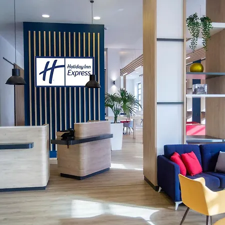 Holiday Inn Express Ciudad De Las Ciencias By Ihg-3