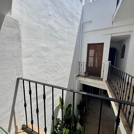 Oliva Courtyard Guesthouse-3