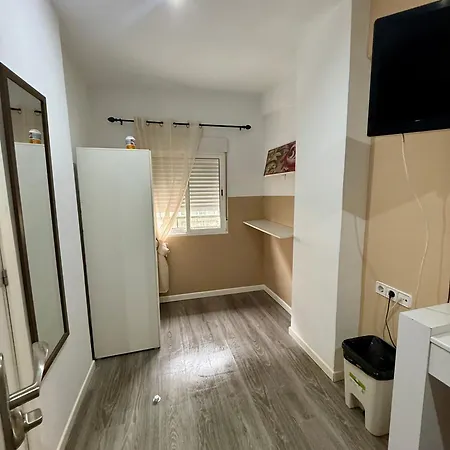 Avenue Rooms-3