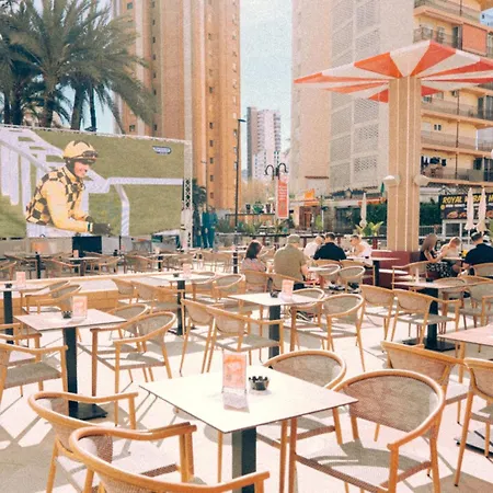 Marina Resort Benidorm - The Original Benidorm Vibe-2