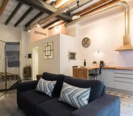 Beautiful Loft In Old Town-3