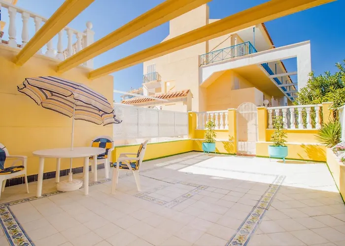 Nice House With Tennis Court,Sports And Playground Torrevieja