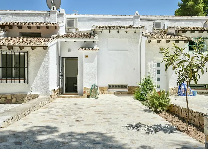 Modern Stylish Bungalow In Moraira