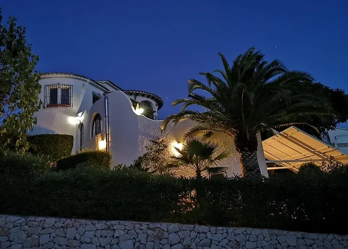 Boetiek La Madrugada - Luxury Moraira Villa With Sea Views And Private Heated Pool