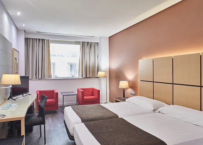 Valencia Hotels for Romantic Getaway near Central Market of Valencia