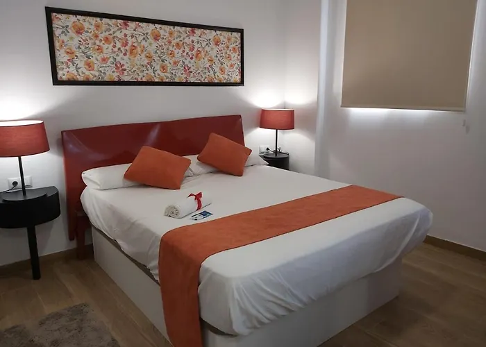 Apartamentos Rous - Solo Adultos Valence