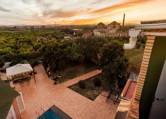 Orange Vibes Guest House Paterna