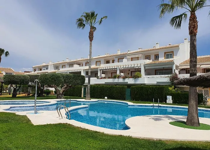 Charming Sunny Row House Hotel Alicante