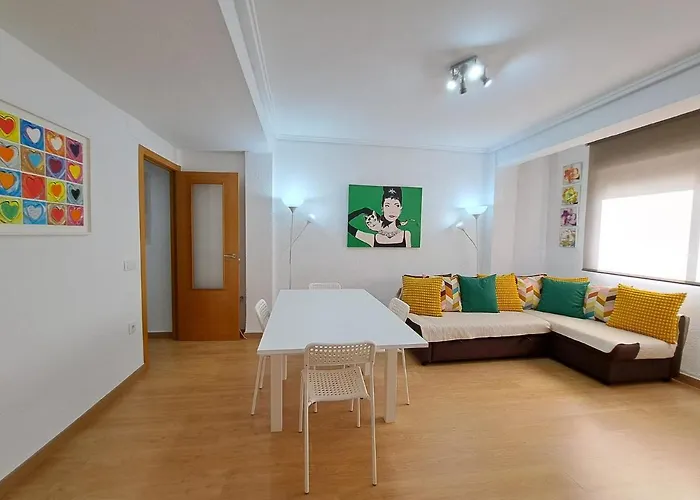 Céntrico apartamento en Valencia próximo parada de metro Ángel Guimerà acceptant les animaux