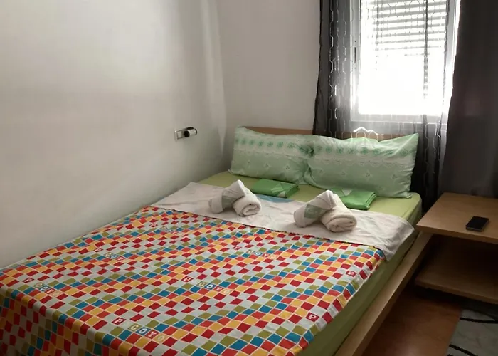 Apartamento De Tres Habitaciones Alicante