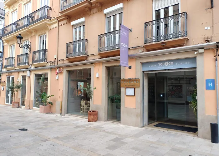 Valencia hotels near Plaza del Ayuntamiento
