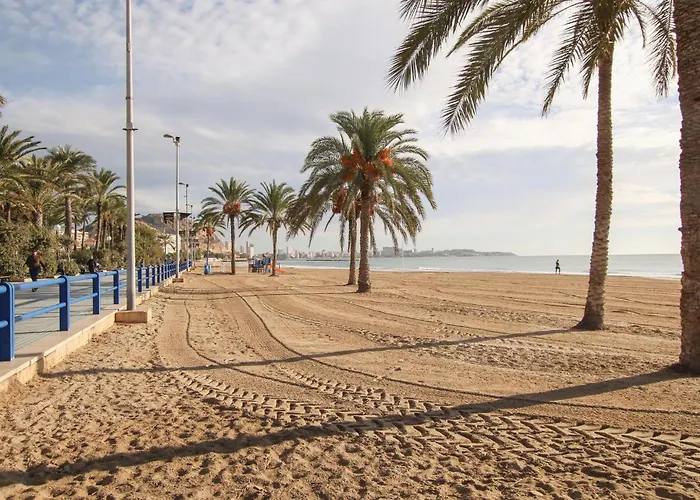 Awesome Apartment In Alicante With Wifi