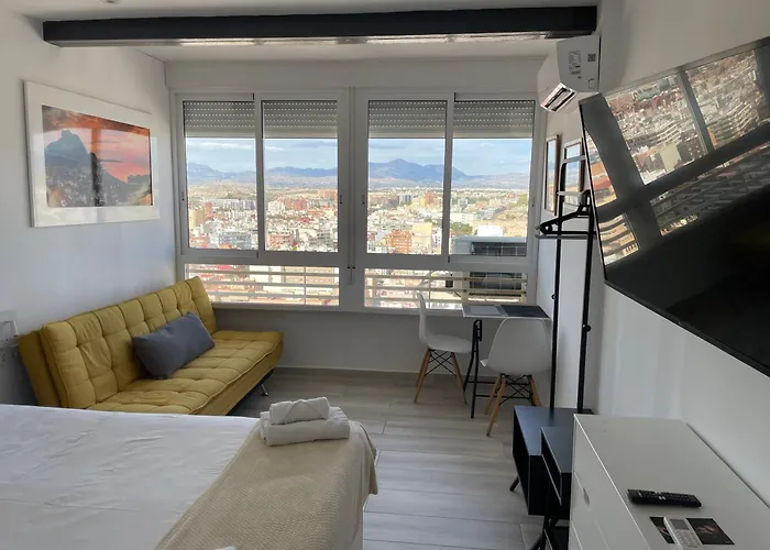 Pet friendly Apartment In City Center Alicante