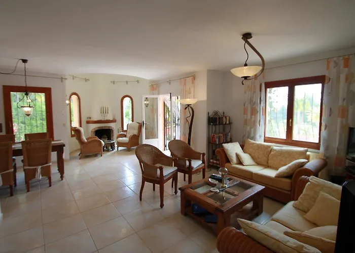 Huisdiervriedelijke Chrisuli - Well Furnished Villa With Panoramic Views In Moraira