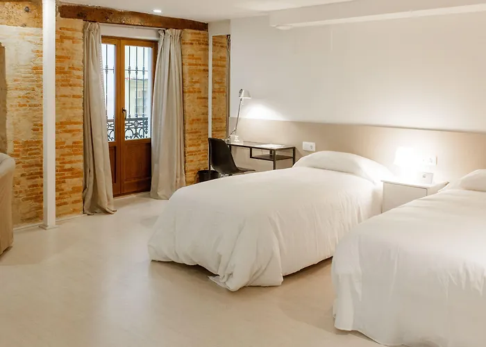 Host & Home Valencia