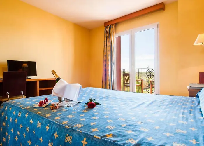 Hotel La Cava Cabanes 