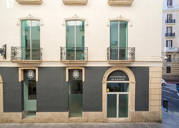 Pension Ayuntamiento Alicante che accetta animali