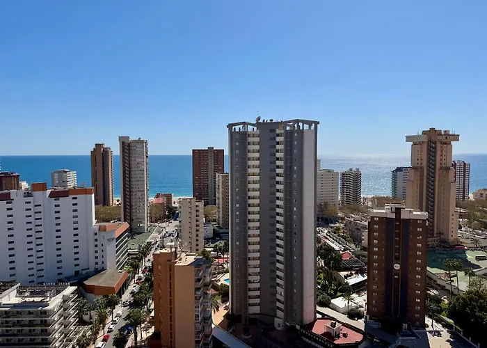 Sea View Apartment, 20Th Floor, Pool At Levante Beach Benidorm aceita animais de estimação