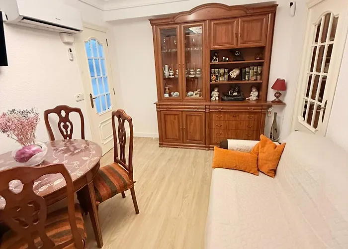 Apartamento De Temporada En Cabanyal Vacaciones Largas Long Stay Desde 11 Noches Valenza che accetta animali