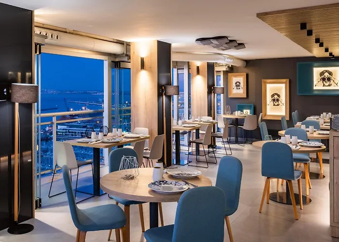 Alicante Hotels With Jacuzzi in Room near Santa Barbara Castle