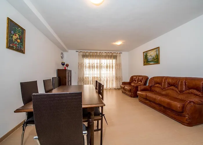 Torrevieja hotels near Aquopolis Torrevieja