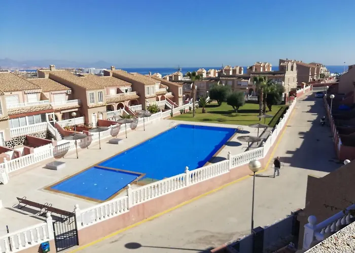 Chalet Adosado Junto A La Piscina, Gran Alacant Santa Pola Privée